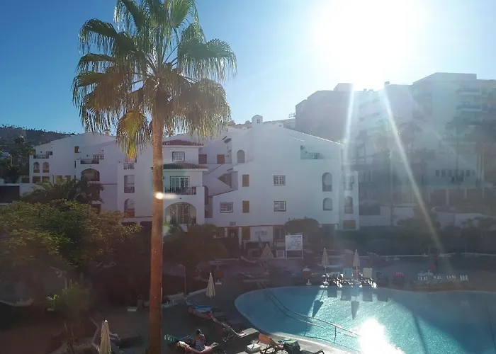 فندق Pueblo Torviscas 3*