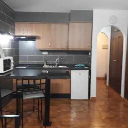 فندق Pueblo Torviscas 3*