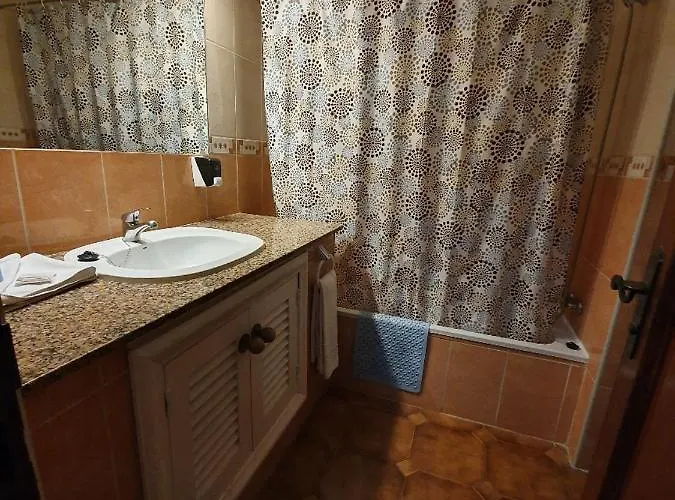 Отель Pueblo Torviscas 3*