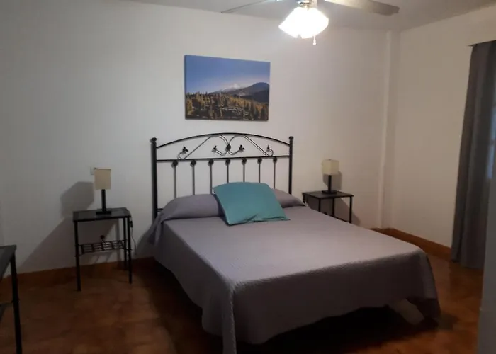 Pueblo Torviscas أذيخي